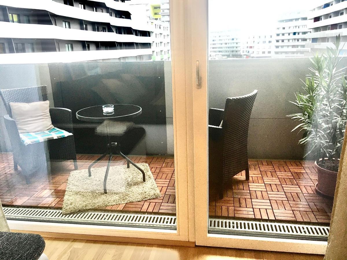 2 Bedroom Apartment Next To Metro U1 And Garage Parking 维也纳 外观 照片
